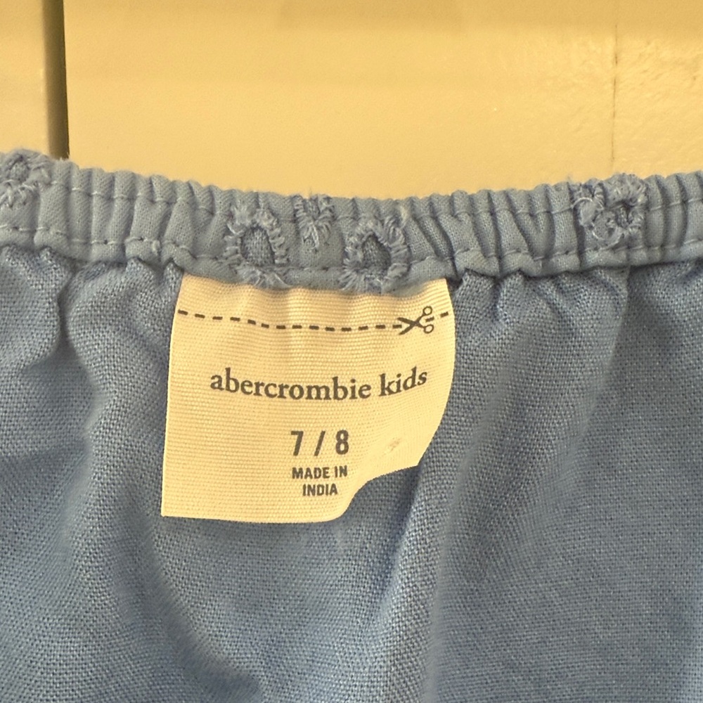 Abercrombie kids blue top. - Picture 2 of 2